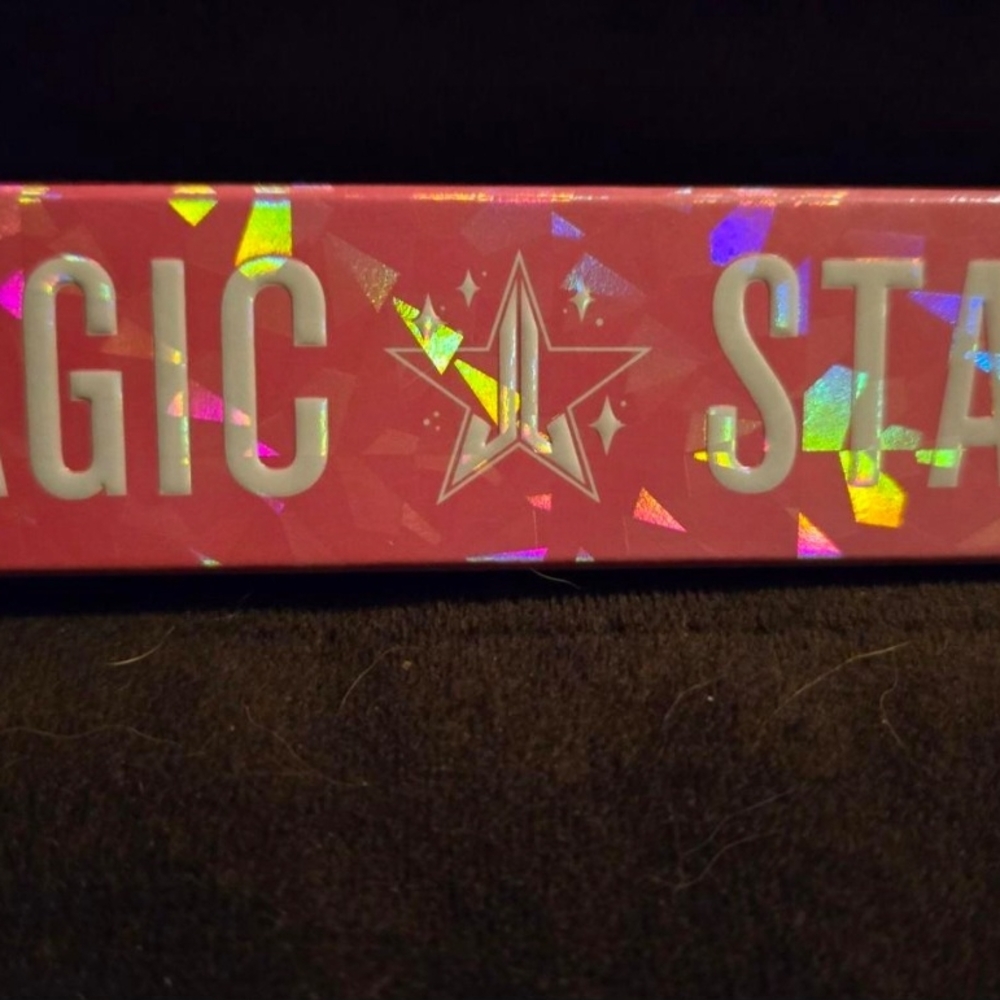 Magic Star Concealer with Pink Cap - Picture 3 of 4